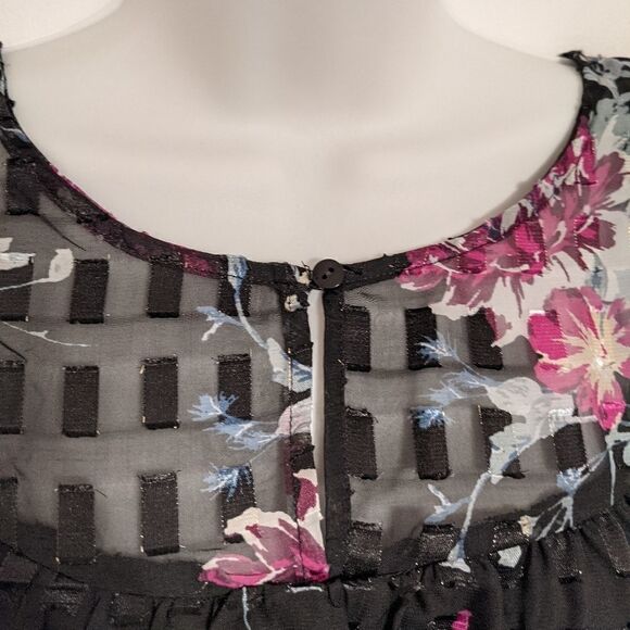 Nwt BLOUSOLIGY Black Floral Blouse With Puff Sleeves Size Small @Z - Picture 11 of 13